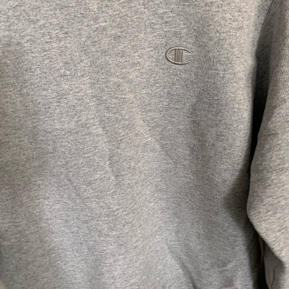 Grey crewneck sweater - Picture 2 of 5